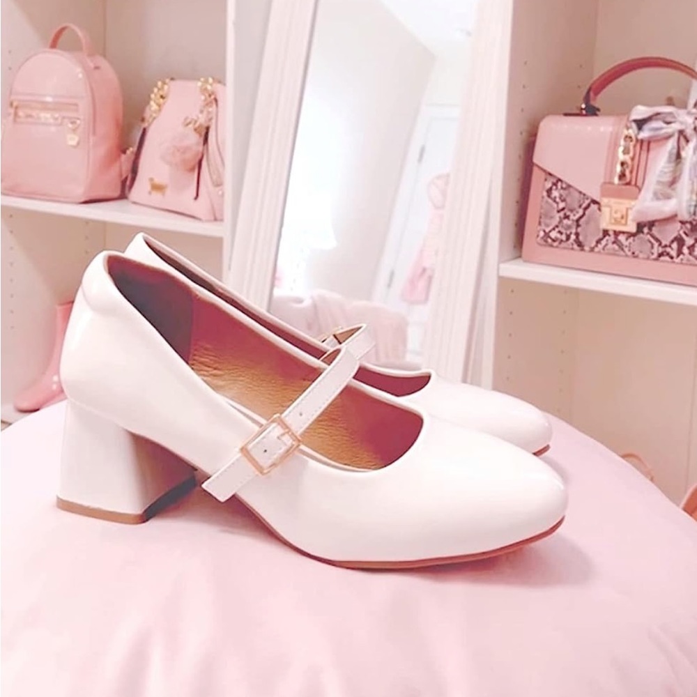 Mary Jane heels